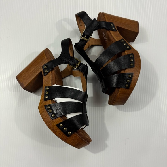53.‎ New White Mountain Black Platform Sandals with Gladiator Straps (8M) - Picture 1 of 9